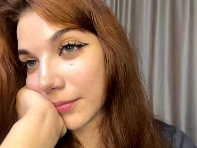 MyrleLinnan live cam on BongaCams