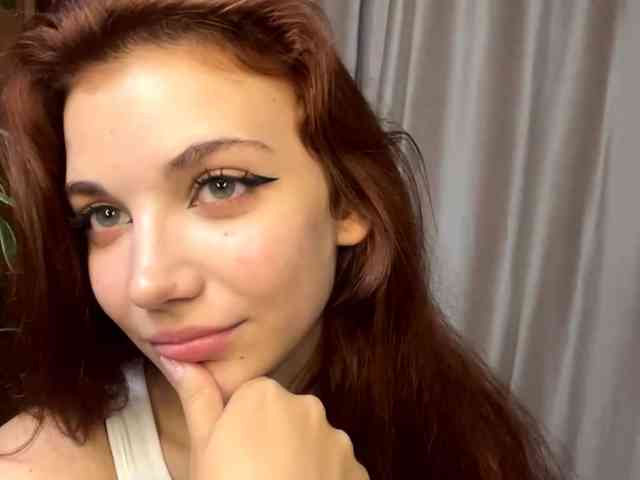 MyrleLinnan webcam
