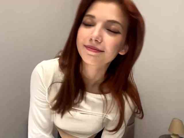 MyrleLinnan webcam