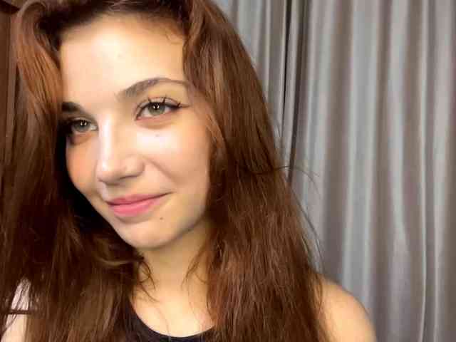 MyrleLinnan webcam