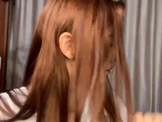 MyrleLinnan webcam