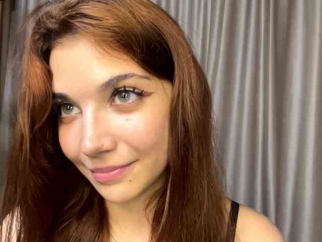 MyrleLinnan webcam
