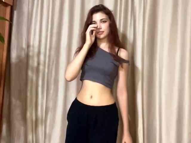 MyrleLinnan Sex Cam Show