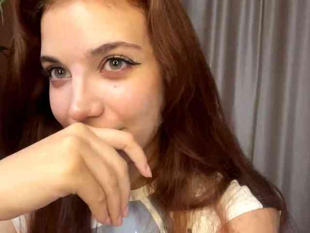 MyrleLinnan webcam
