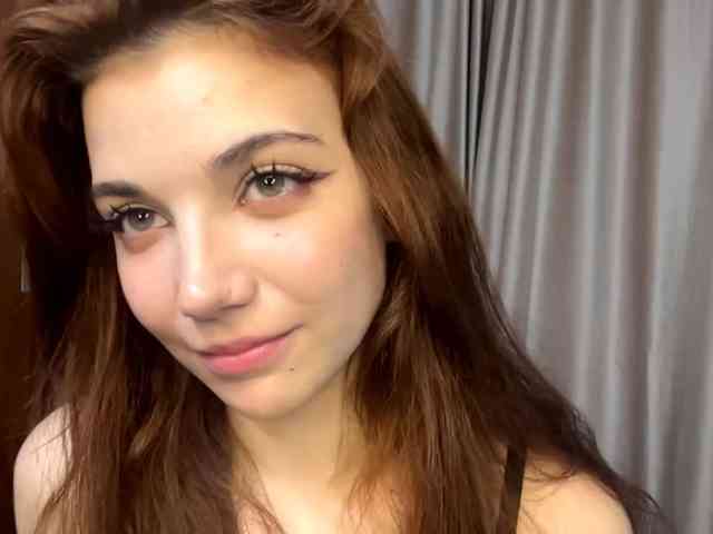 MyrleLinnan webcam