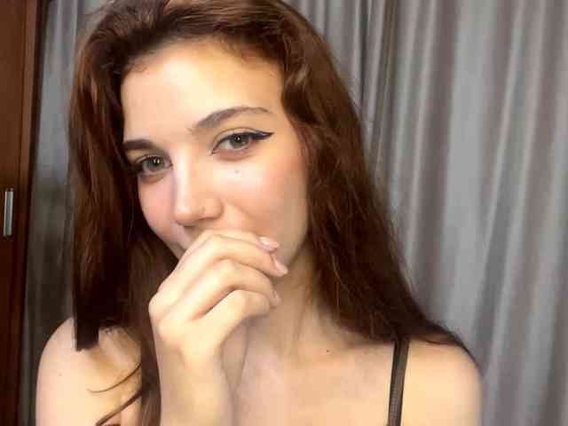 MyrleLinnan Live Webcam on BongaCams