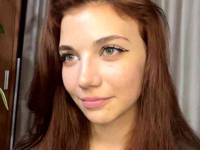 MyrleLinnan webcam