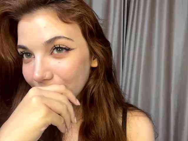 MyrleLinnan webcam