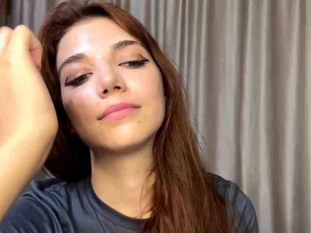 MyrleLinnan webcam