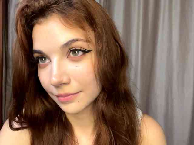 MyrleLinnan webcam