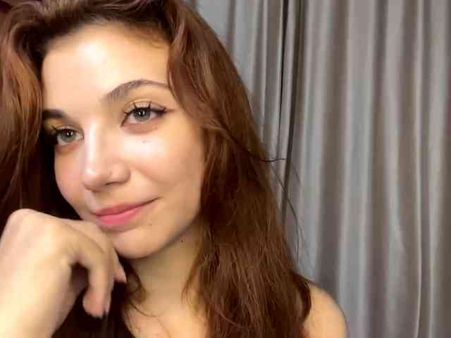 MyrleLinnan webcam