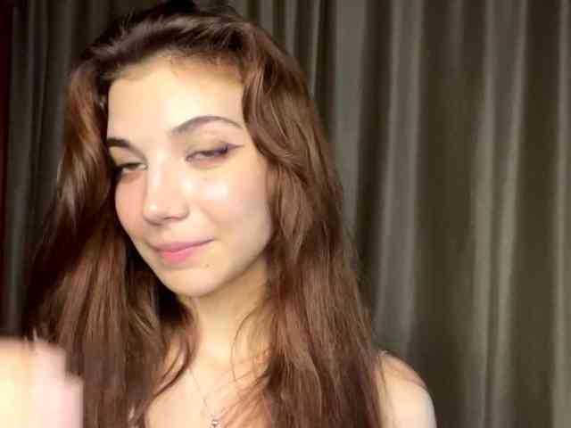 MyrleLinnan webcam