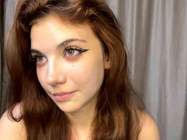 MyrleLinnan webcam