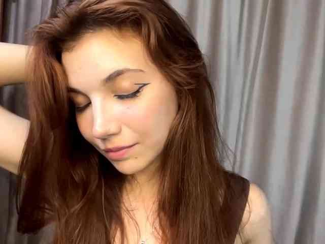 MyrleLinnan webcam