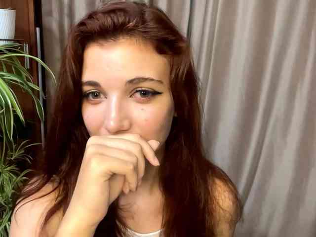 MyrleLinnan webcam