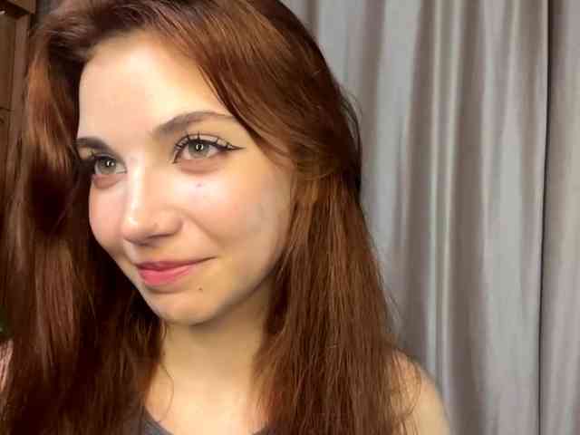 MyrleLinnan Live Webcam on BongaCams