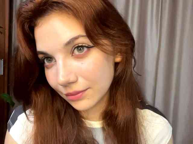 MyrleLinnan webcam