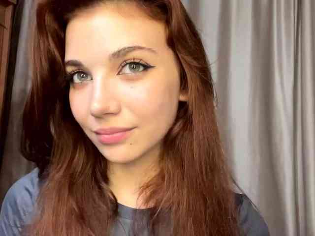 MyrleLinnan webcam