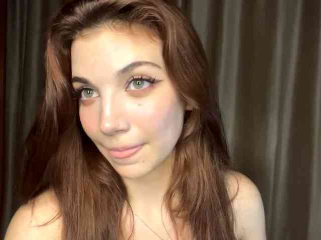 MyrleLinnan webcam