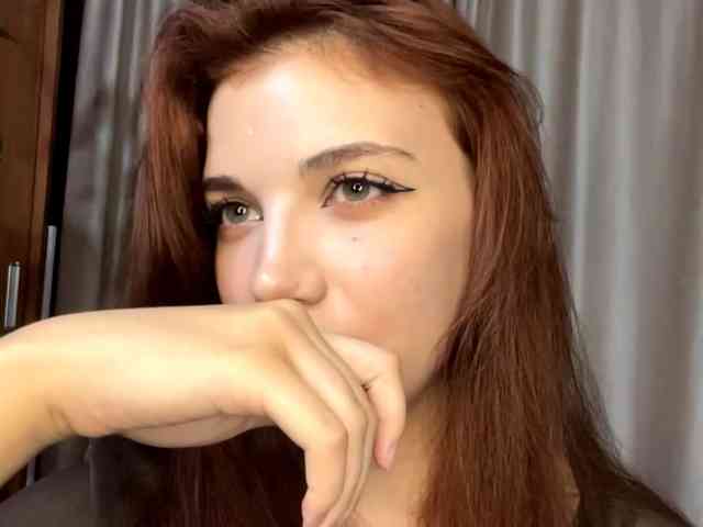 MyrleLinnan webcam