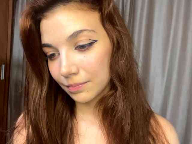 MyrleLinnan webcam