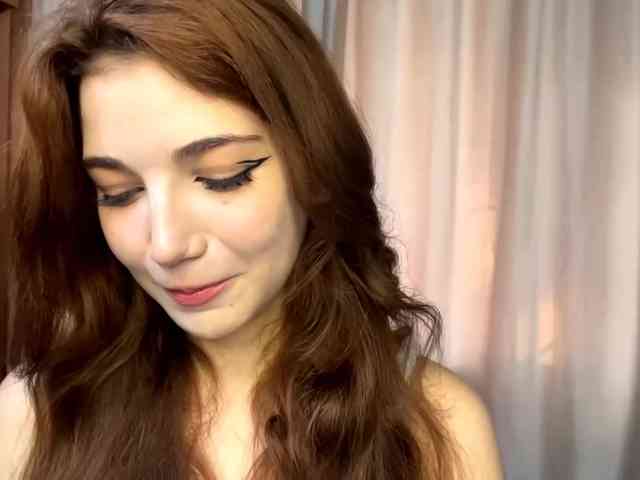 MyrleLinnan webcam