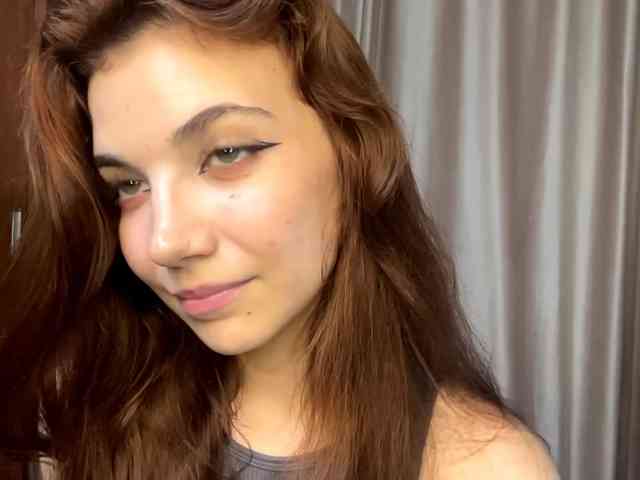 MyrleLinnan webcam