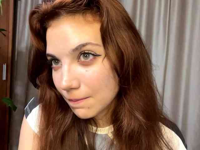 MyrleLinnan webcam