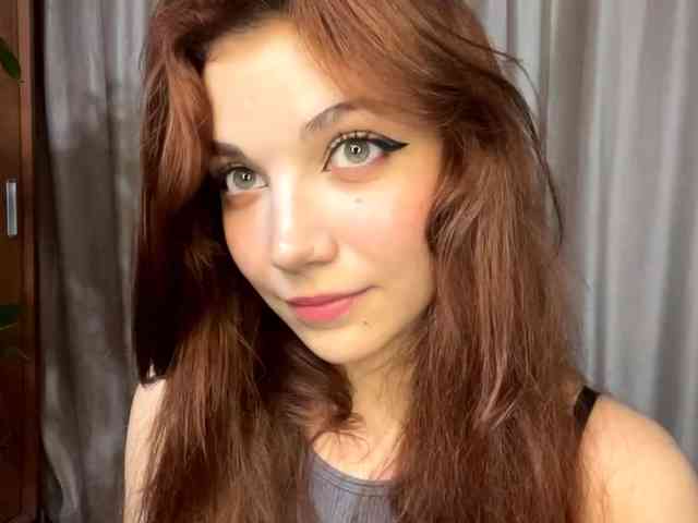 MyrleLinnan webcam