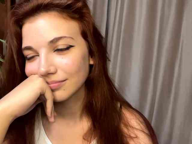 MyrleLinnan webcam