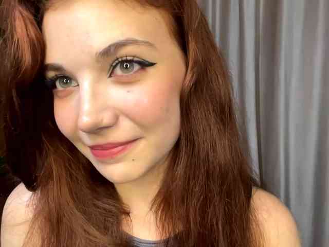 MyrleLinnan webcam