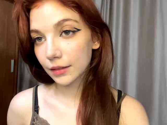 MyrleLinnan webcam