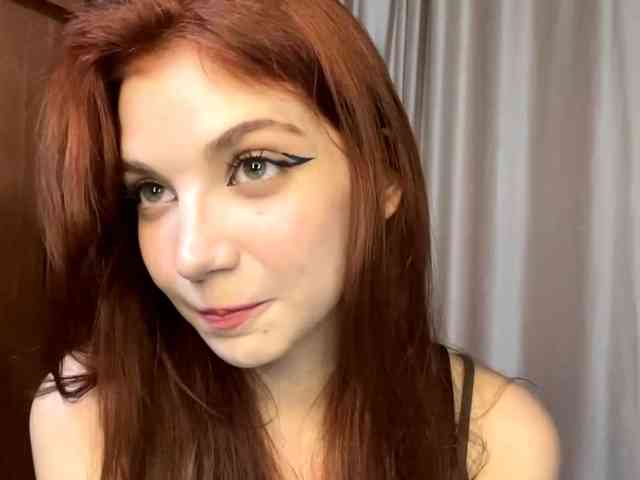 MyrleLinnan webcam