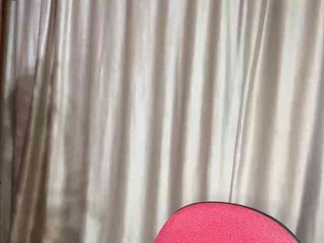 MyrleLinnan webcam