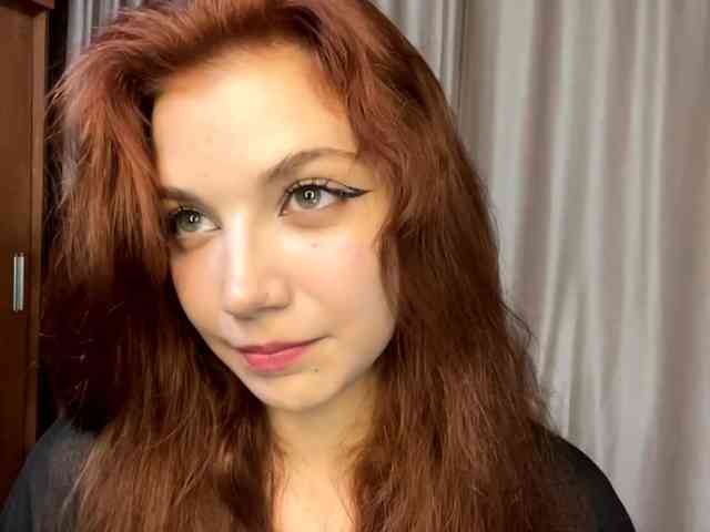MyrleLinnan webcam