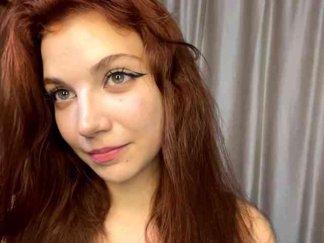 MyrleLinnan webcam