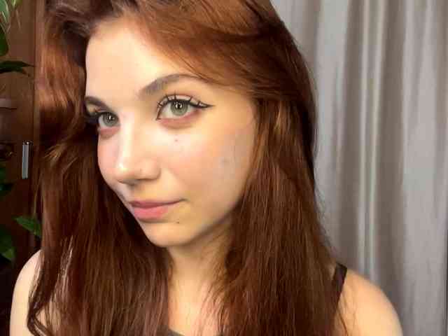 MyrleLinnan webcam