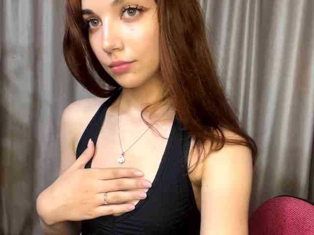 MyrleLinnan webcam