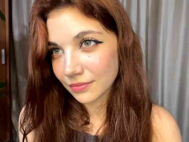 MyrleLinnan webcam