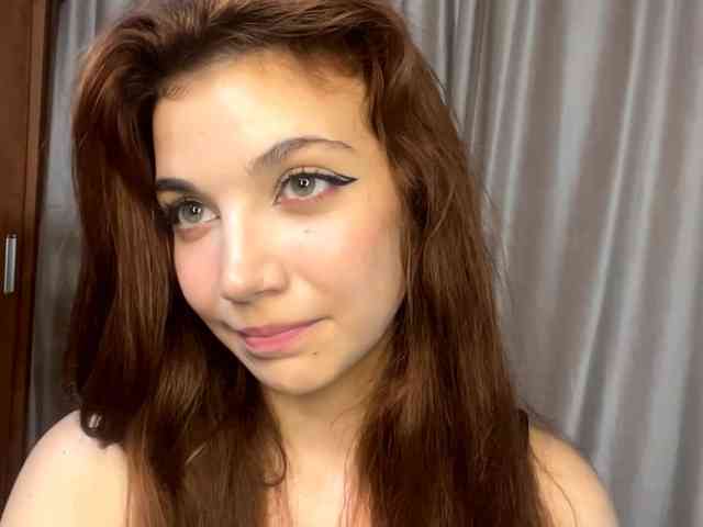 MyrleLinnan webcam