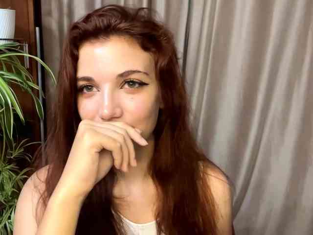 MyrleLinnan webcam