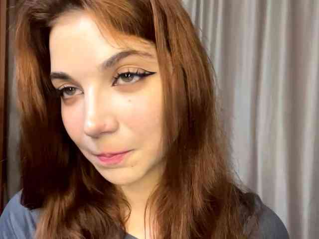 MyrleLinnan webcam