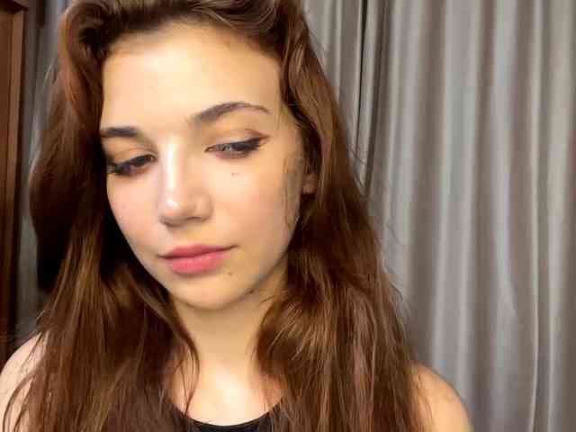 MyrleLinnan webcam