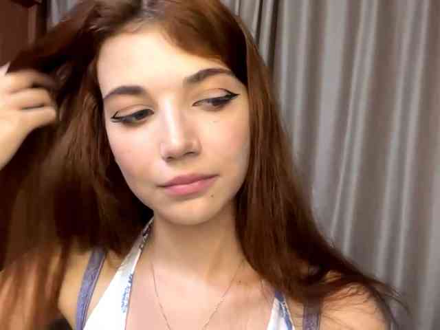 MyrleLinnan webcam