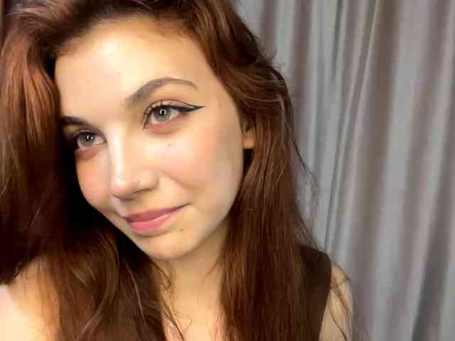 MyrleLinnan webcam