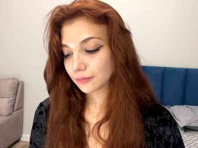 MyrleLinnan webcam