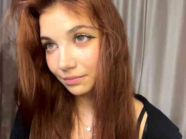 MyrleLinnan webcam