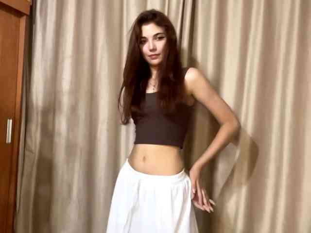 MyrleLinnan webcam