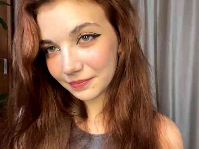 MyrleLinnan webcam