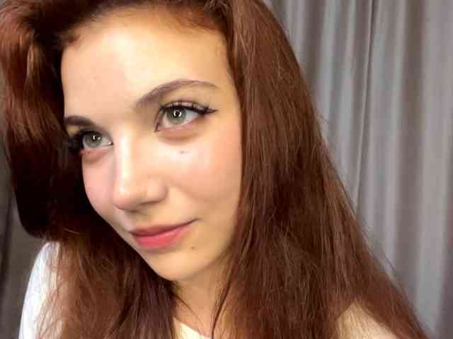 MyrleLinnan webcam